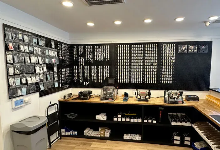 Boutique et atelier du serrurier Ray à Nogent-sur-Marne